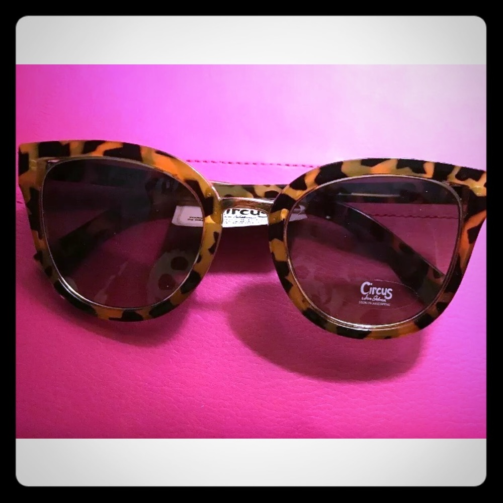 Sam Edelman Circus Sunglasses tortoise shell